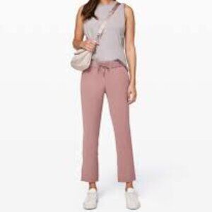 Lululemon On the Fly 7/8 Pant Woven in Red Dust | sz 4